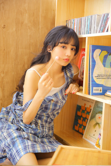 少女洛荷